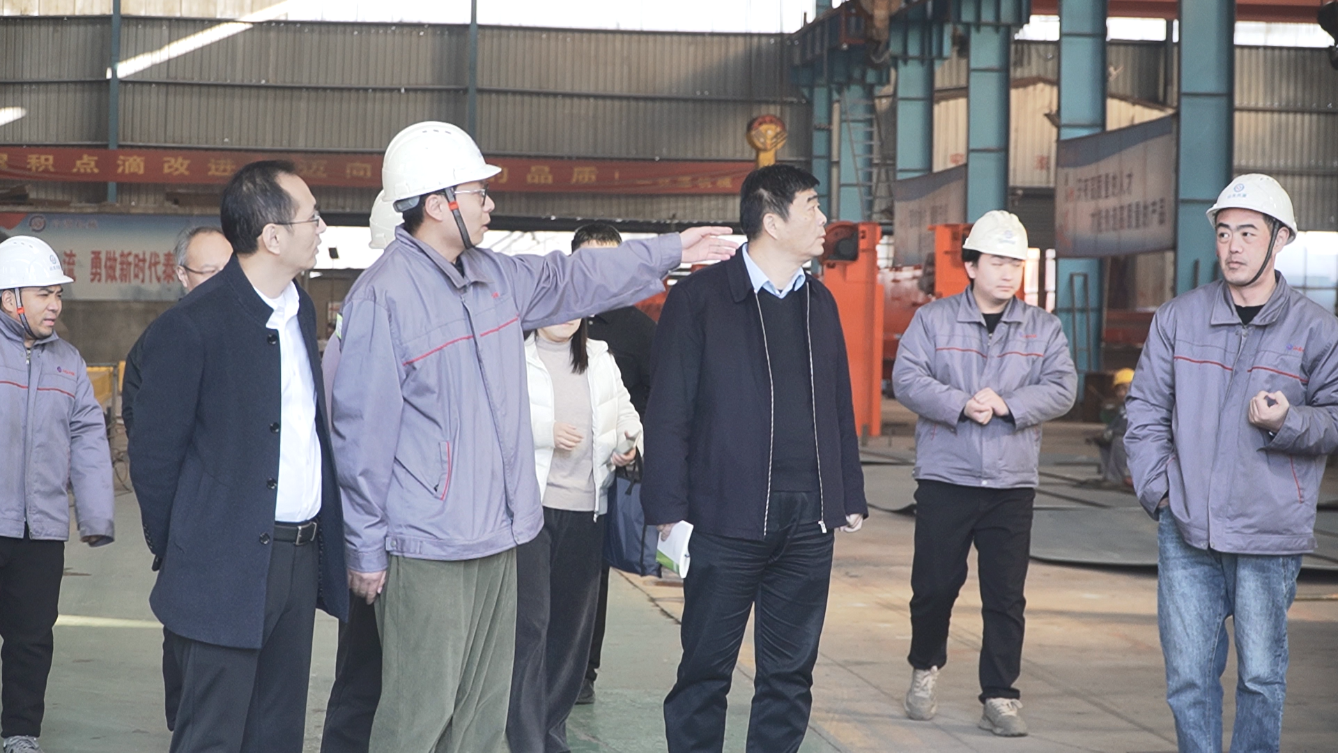 The mayor and secretary of Xintai City visited our company
