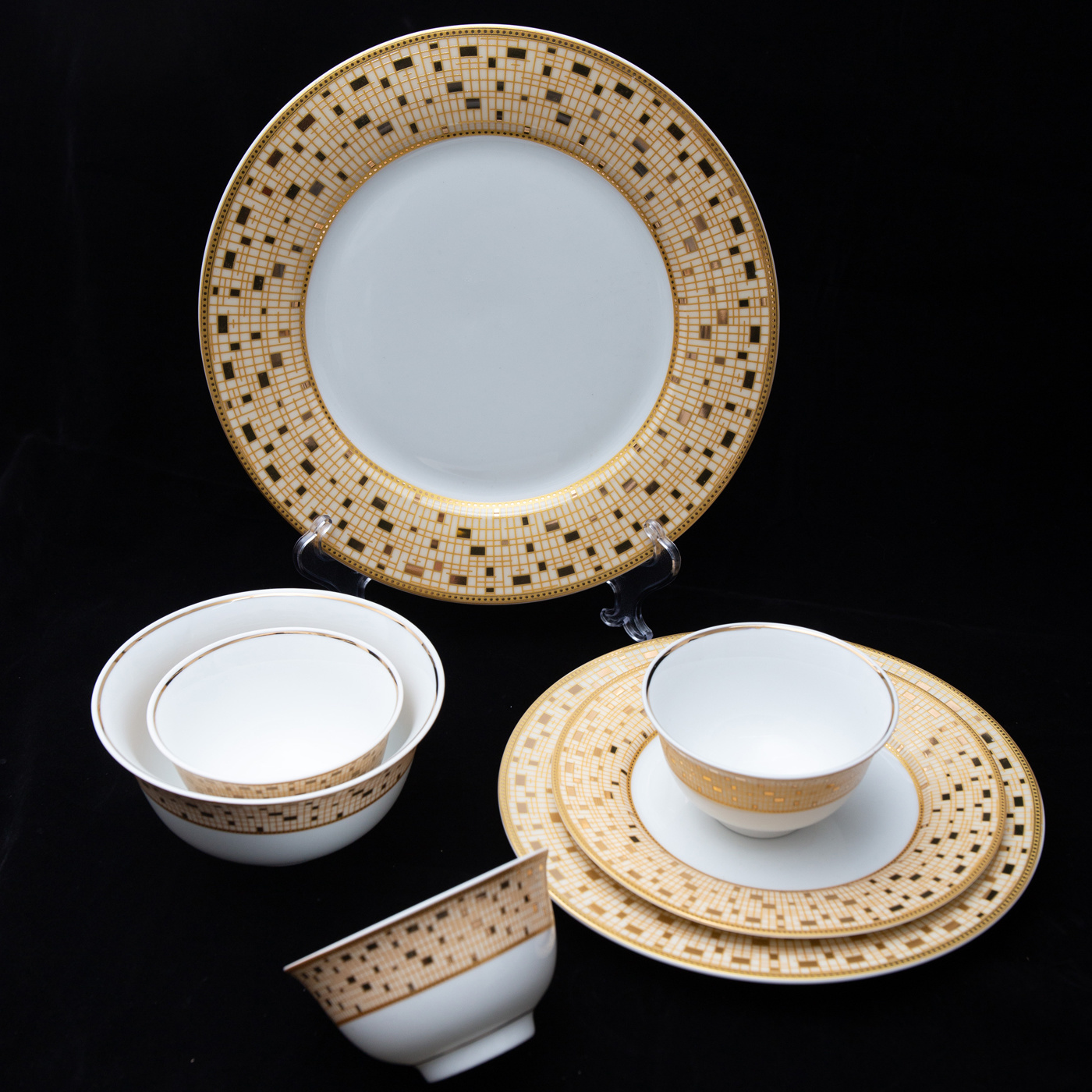 Light luxury gold-rimmed tableware hotel household high-grade plate bowl high temperature porcelain tableware