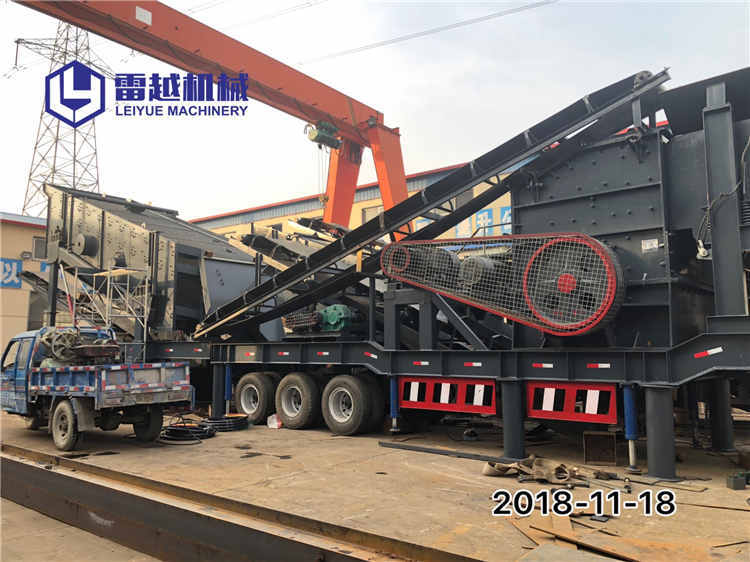 Mobile impact crusher