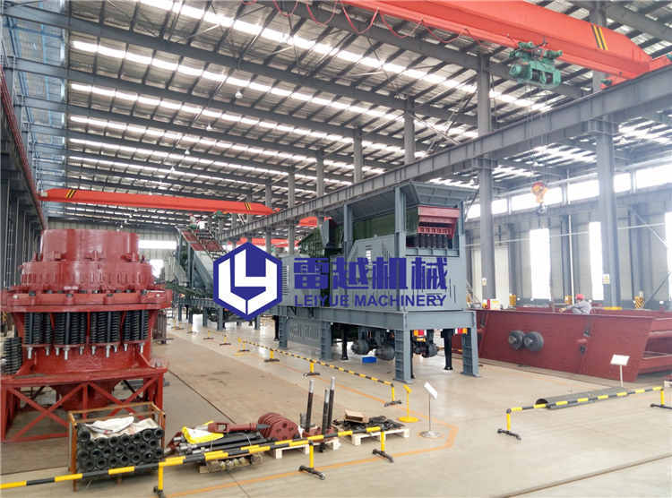 Mobile crusher plant with 200-400 TPH 