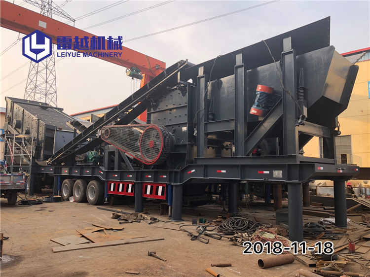 Mobile impact crusher