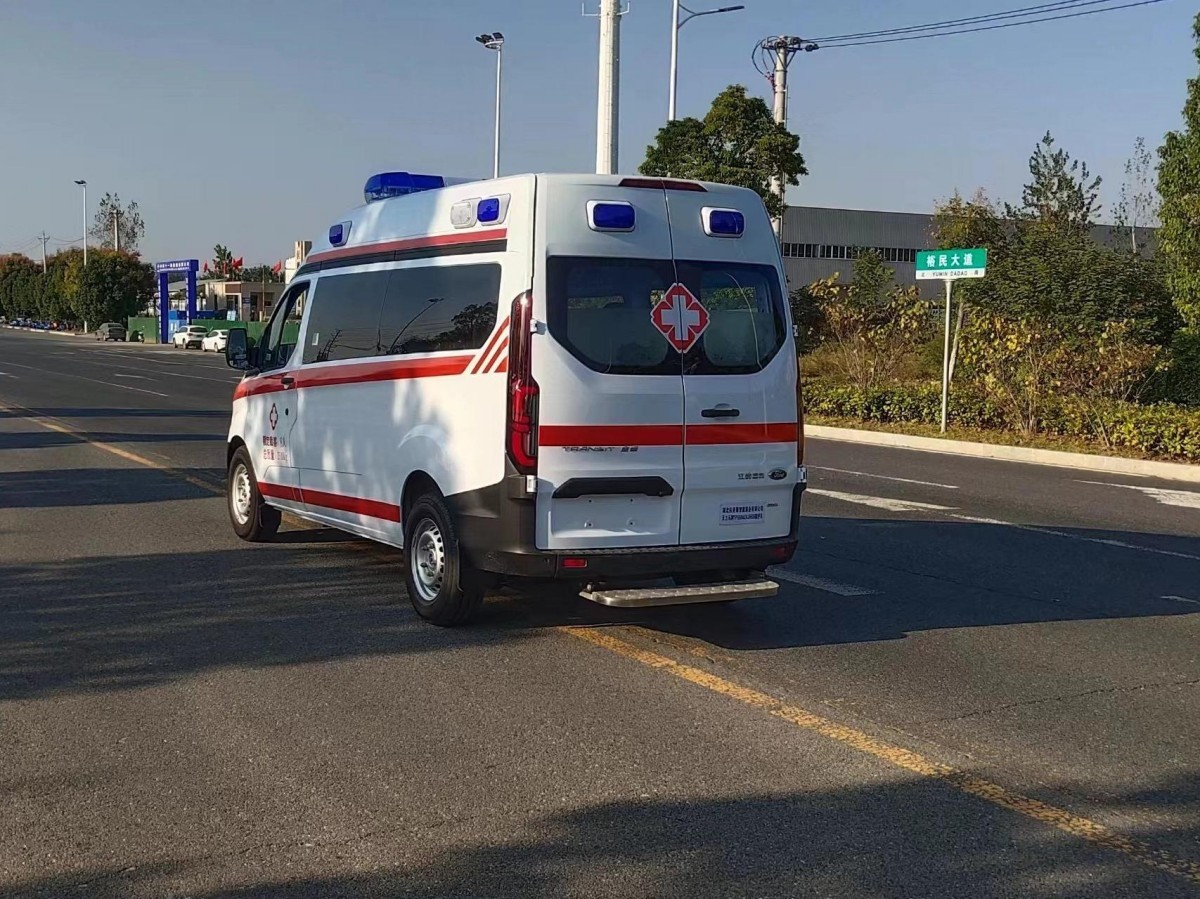 新款V362救护车