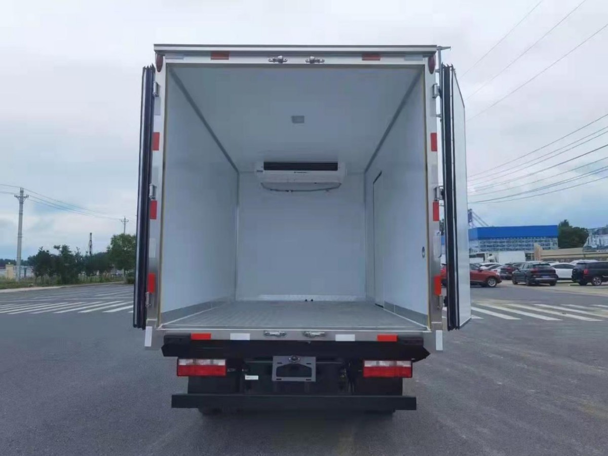 解放虎V-4米冷藏车