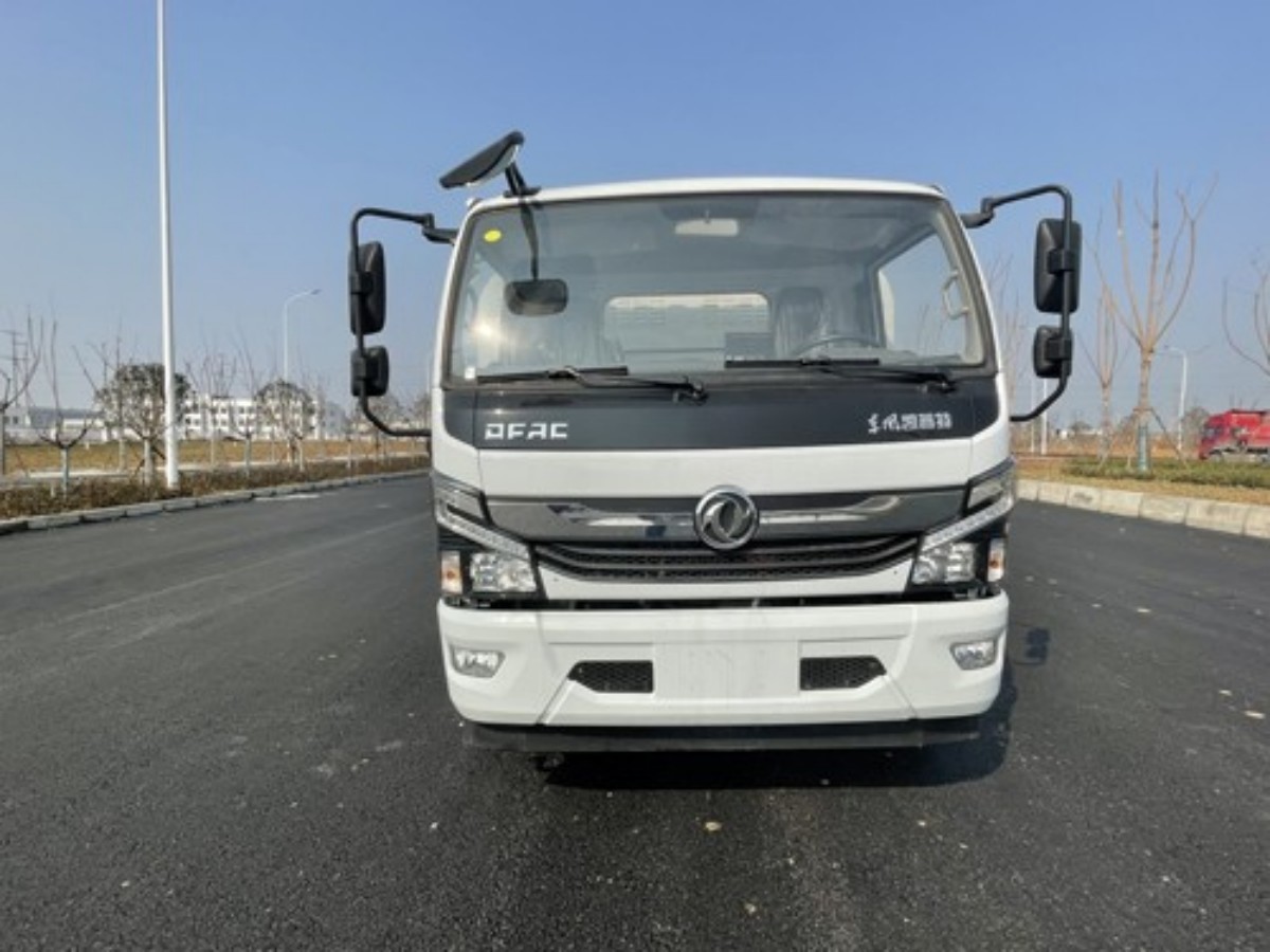 Understanding the Role of Mini Street Sweeper Suppliers in Urban Maintenance