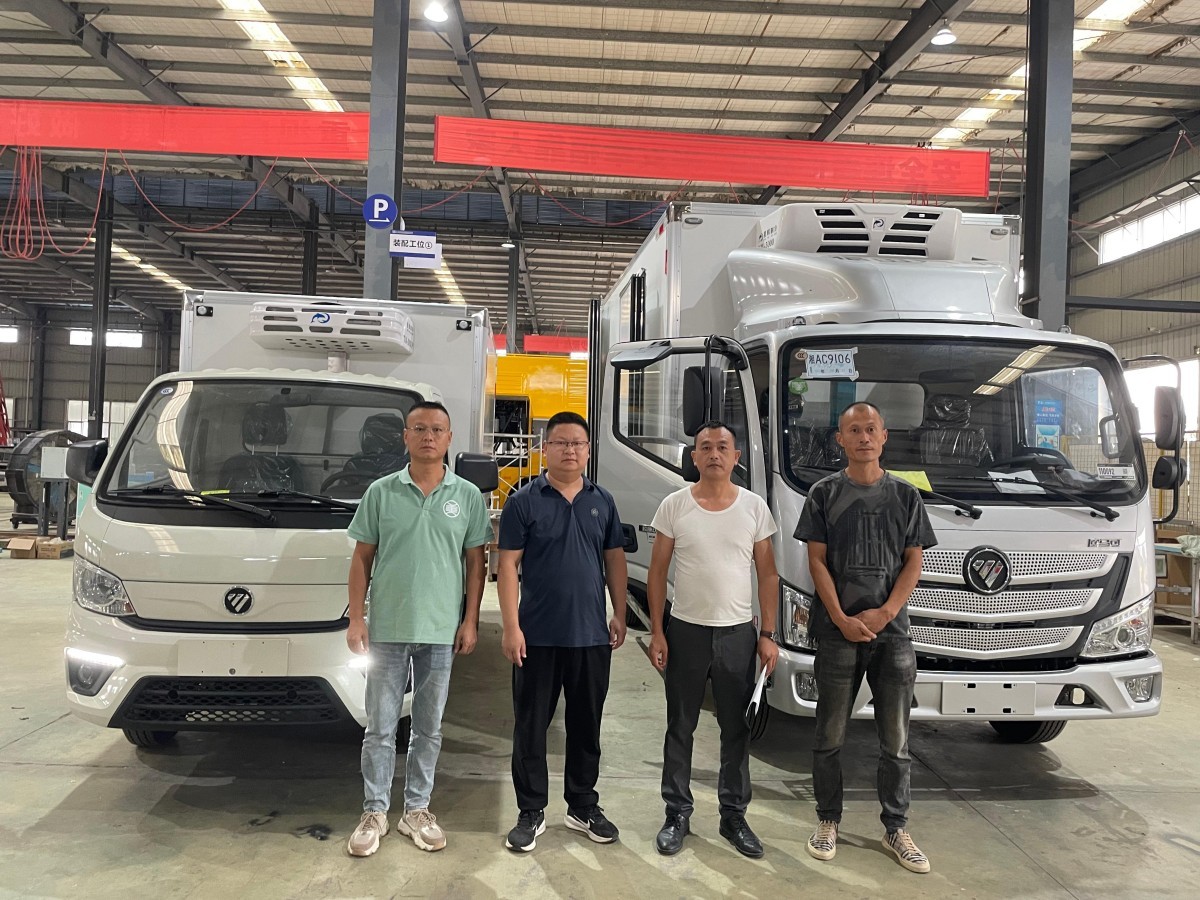 Refrigerated truck handover photos Refrigerated truck handover photos