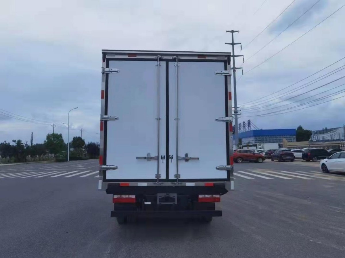 解放虎V-4米冷藏车