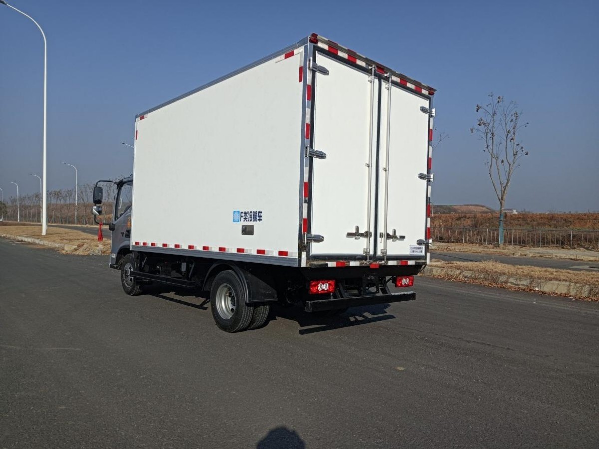 福田欧马可-4米冷藏车