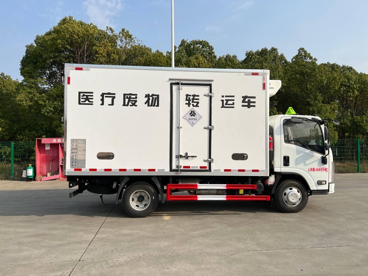 Understanding the 4.5-Ton JAC Medical Waste Transfer Vehicle: A Vital Component in Healthcare Waste Management