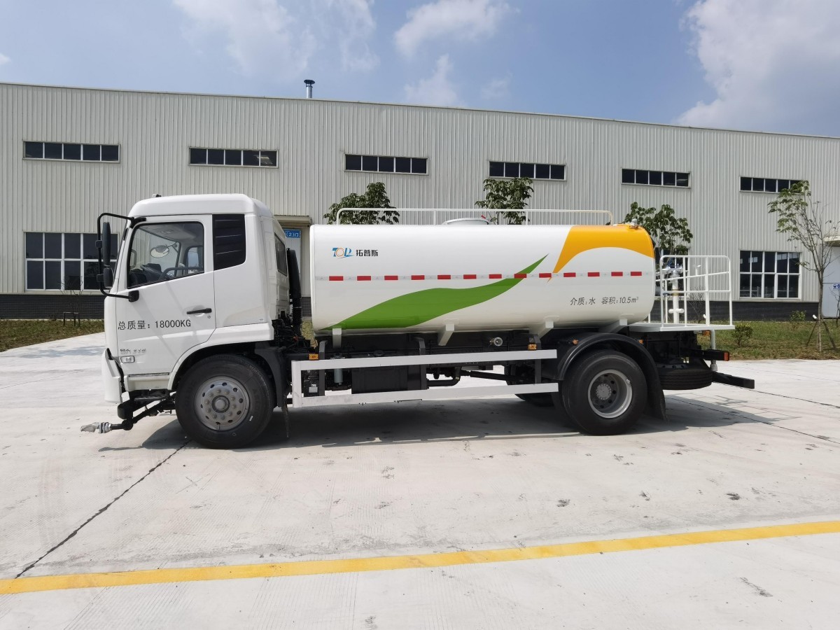 18吨洒水车