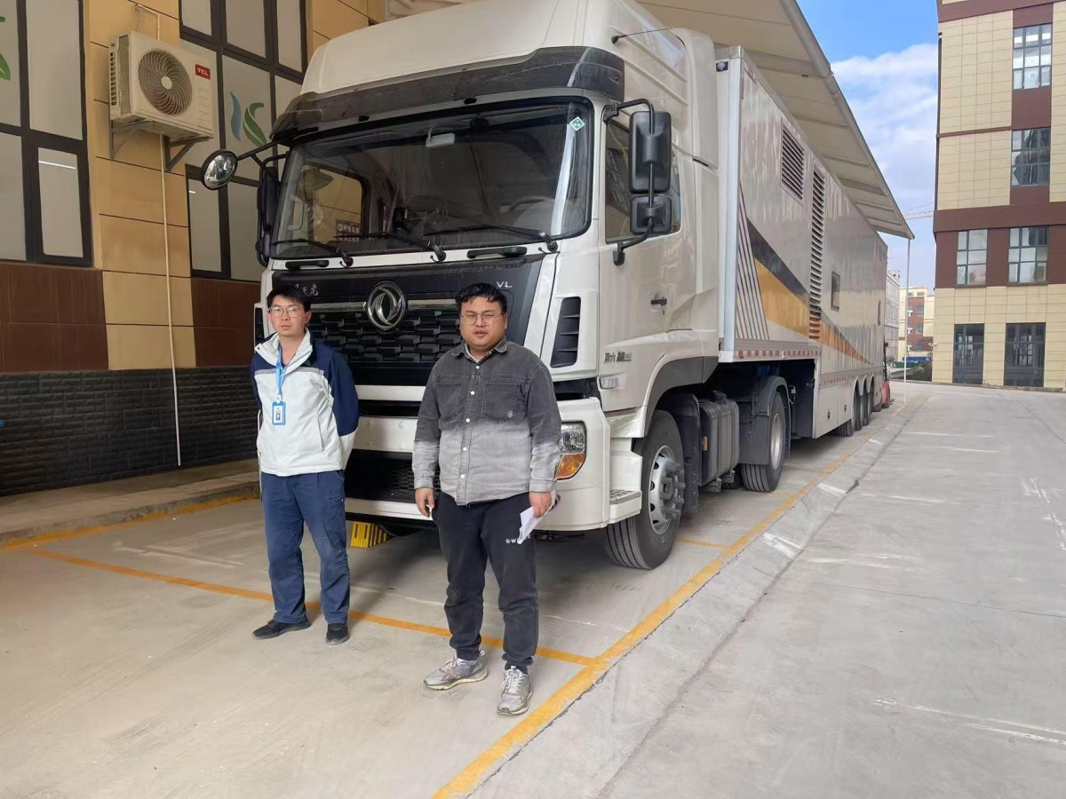 Delivery photos of mobile semi-trailer inspection vehicle Delivery photos of mobile semi-trailer inspection vehicle