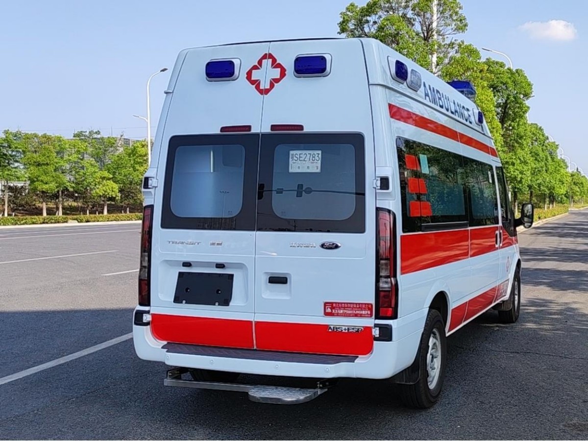 V348救护车