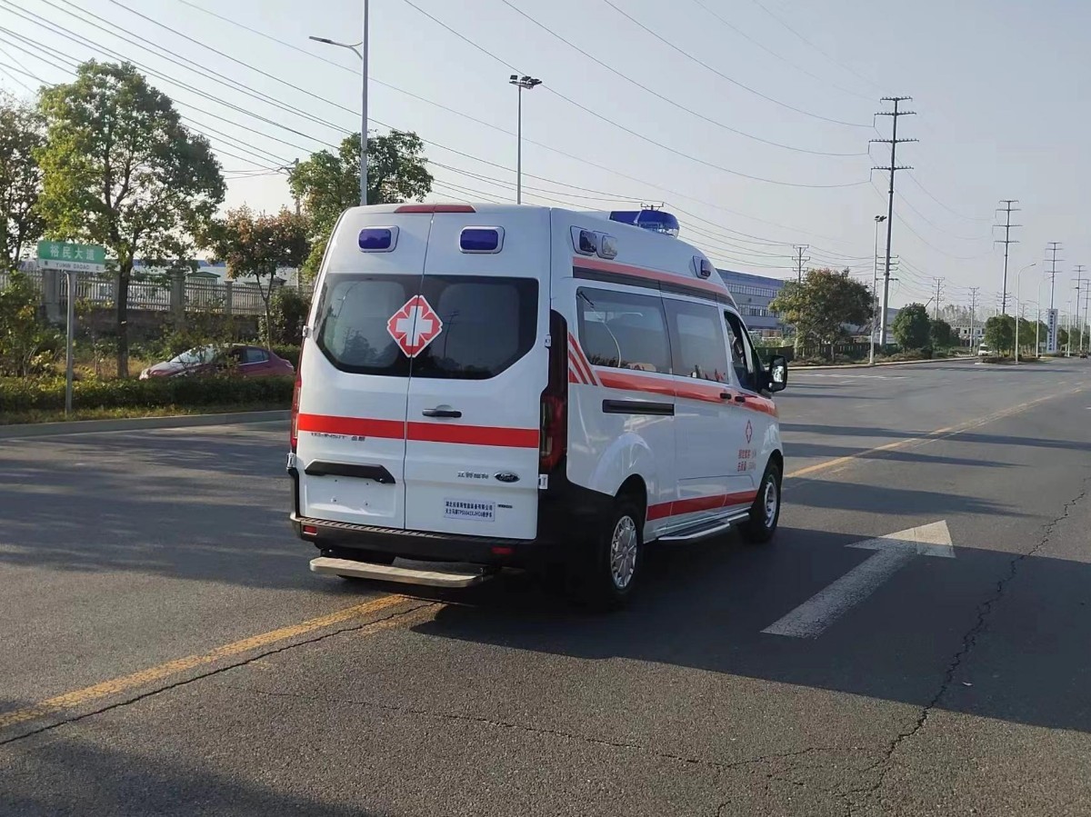 新款V362救护车