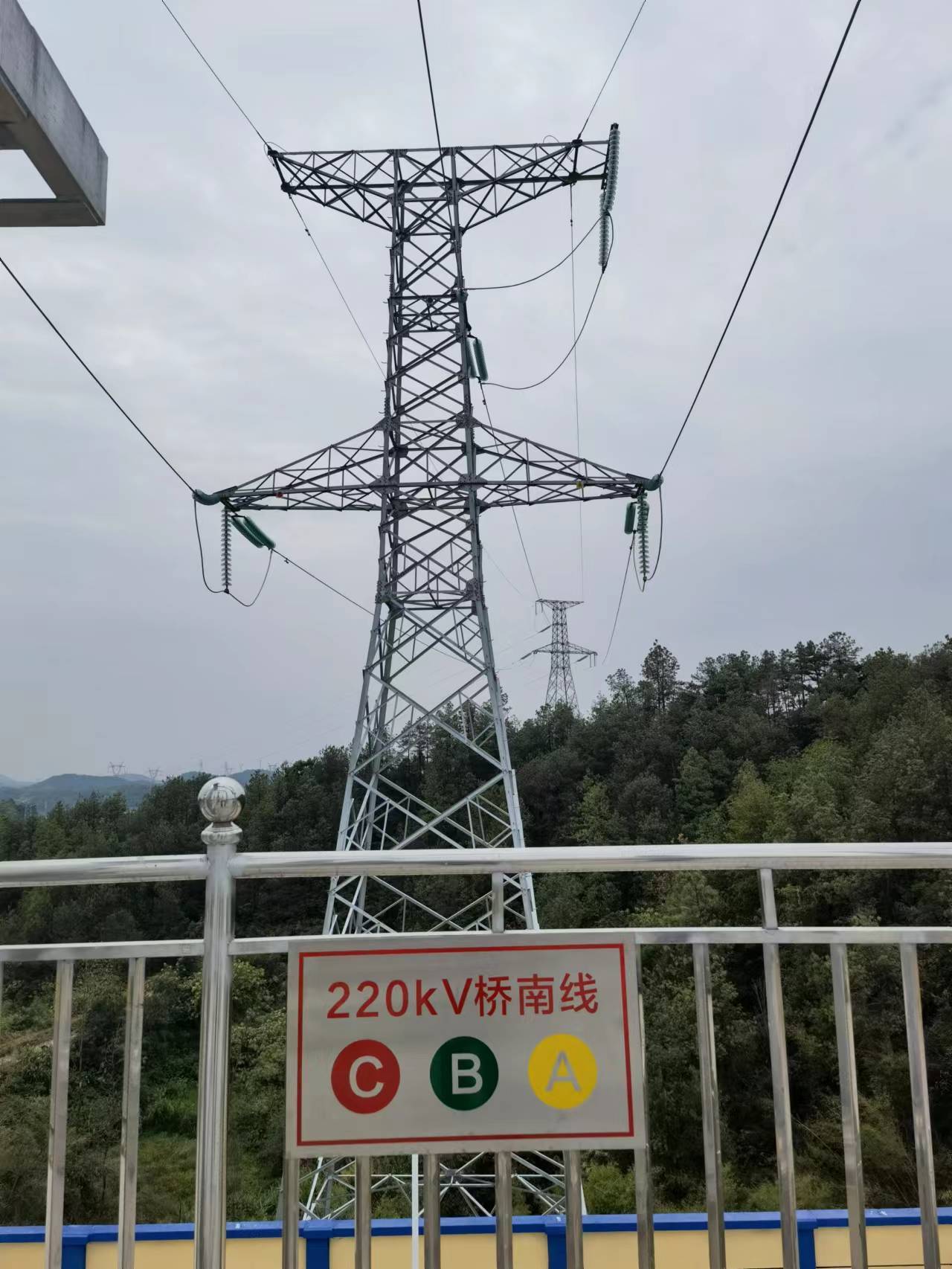 中广核湘乡白鹭风电场220kV送出线路及对端站间隔扩建EPC总承包工程