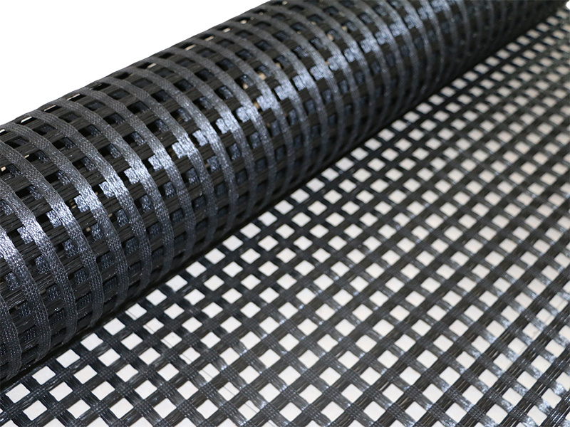 Glass fiber geogrid