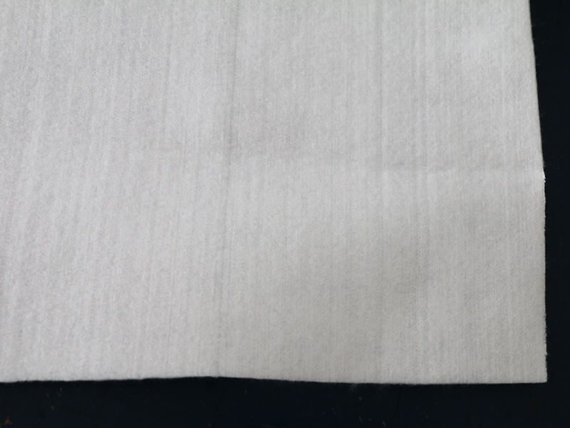 Short - fiber geotextile