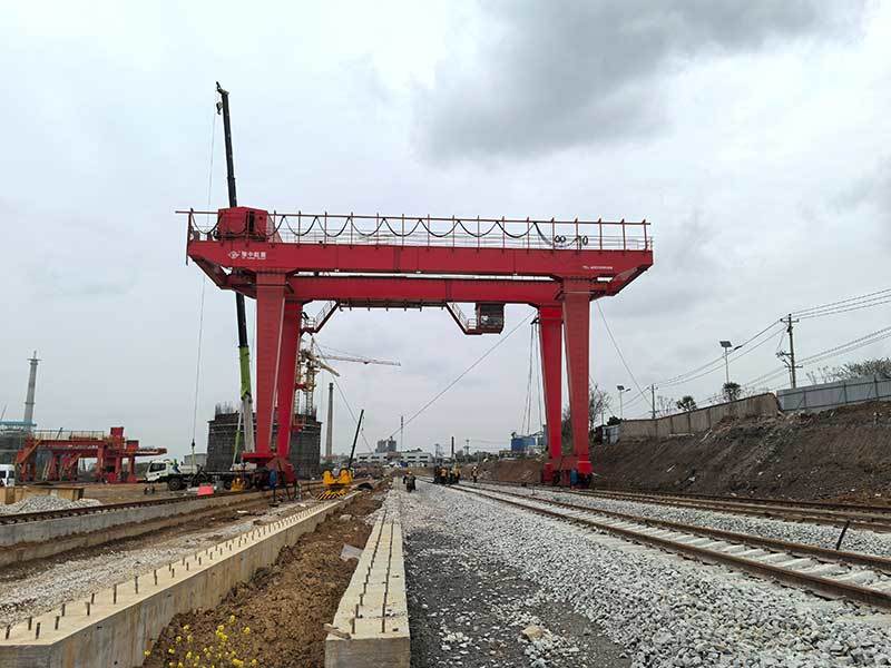 40.5t 集装箱龙门