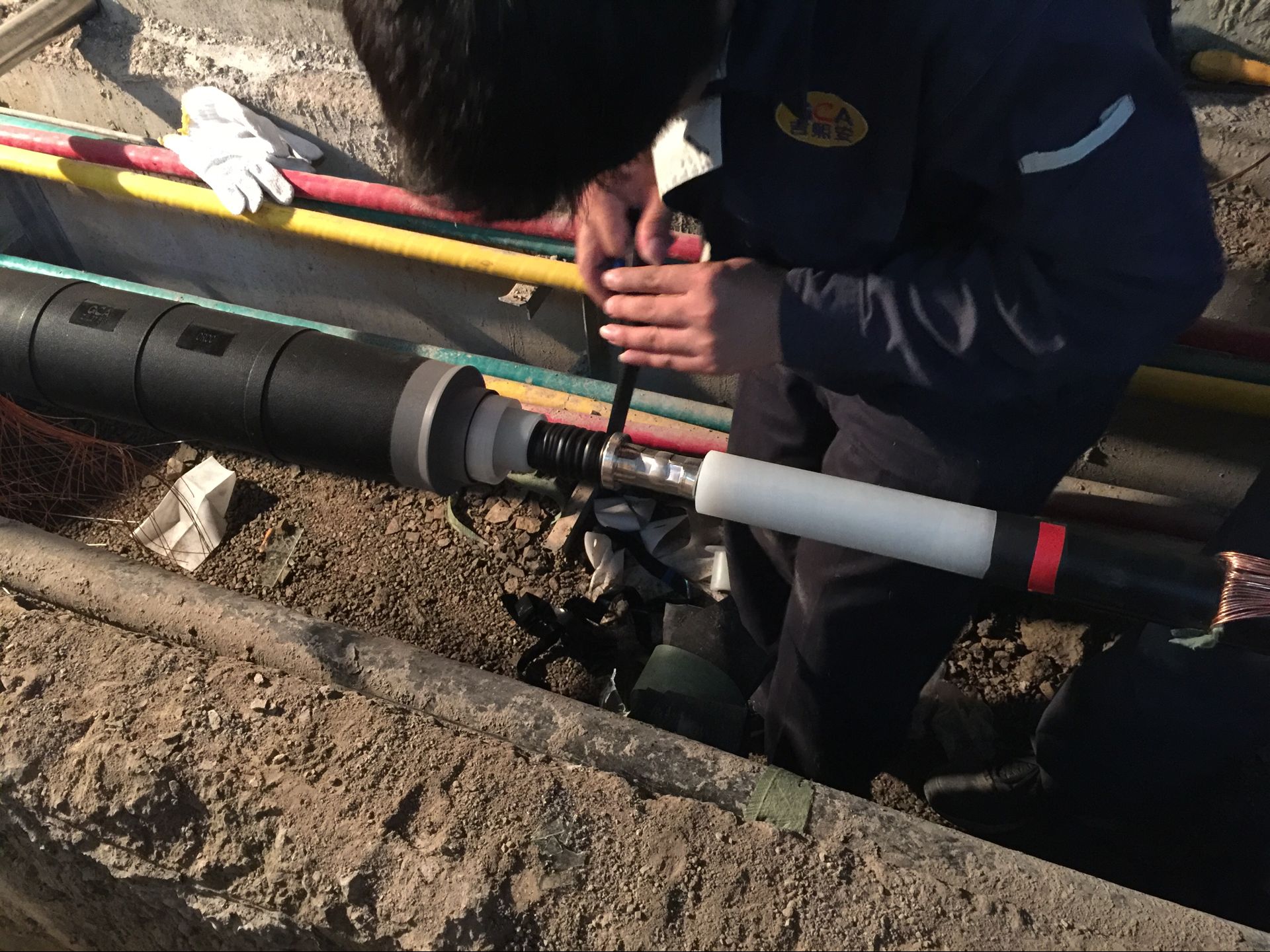 27.5kV中间接头应用于贵阳枢纽铁路
