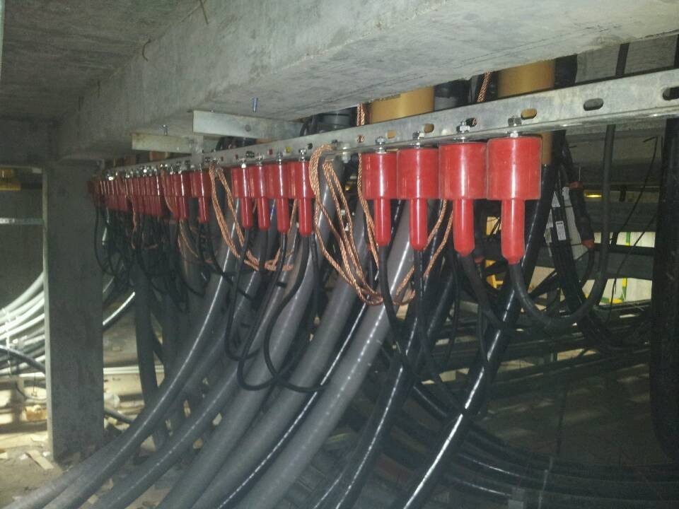 27.5kV护层保护器应用于杭长客专工程