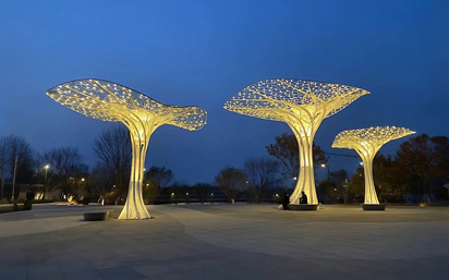 LARGE LANDSCAPE SCULPTURE LAMP