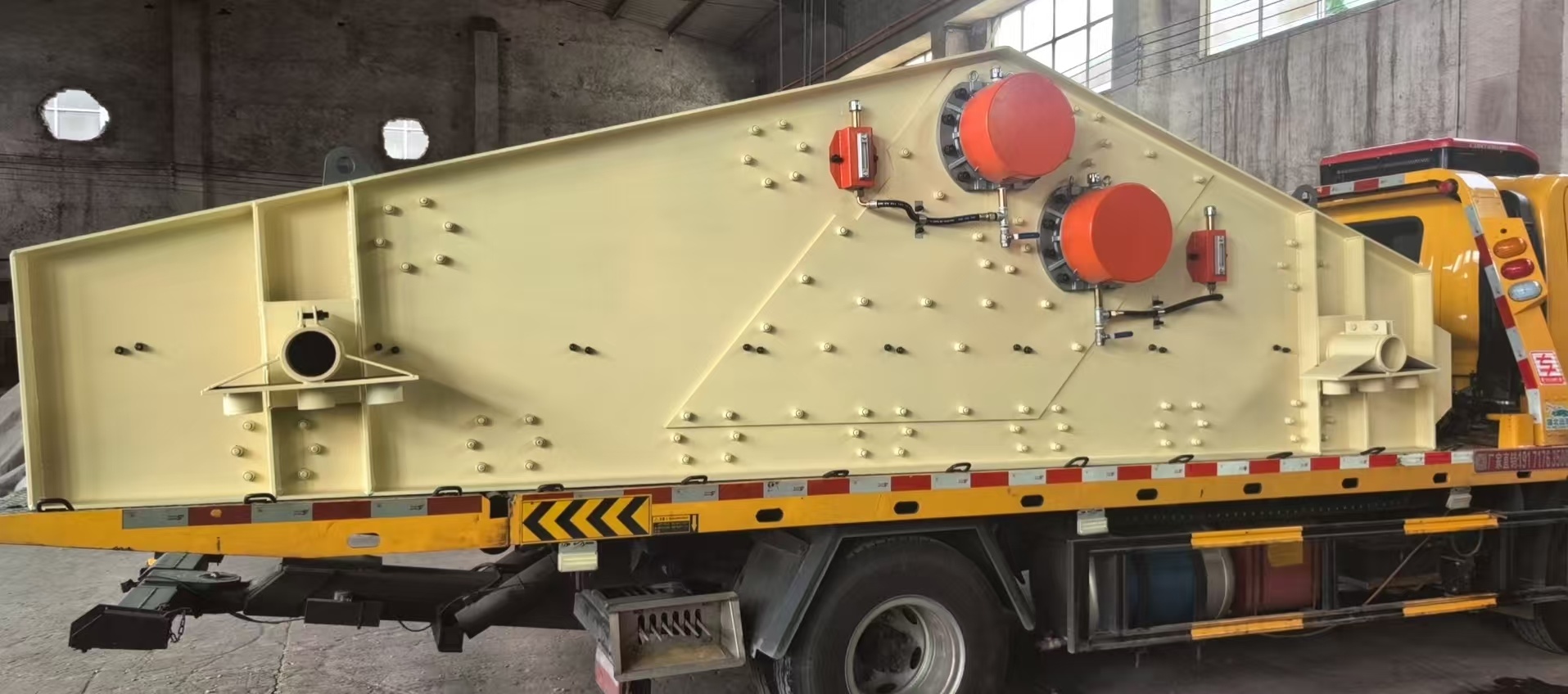 "New Linear Dewatering Screen: Stable Performance and Instant Availability" "New Linear Dewatering Screen: Stable Performance and Instant Availability"