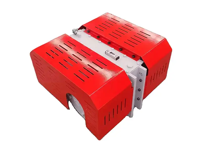 Forced synchronization of thin oil exciter