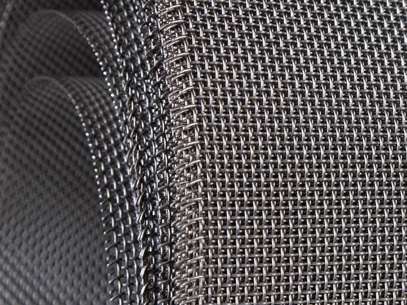 Issues to Pay Attention to When Purchasing Woven Wire Mesh