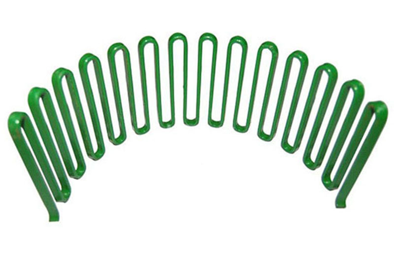 What are the performances of serpentine spring couplings?