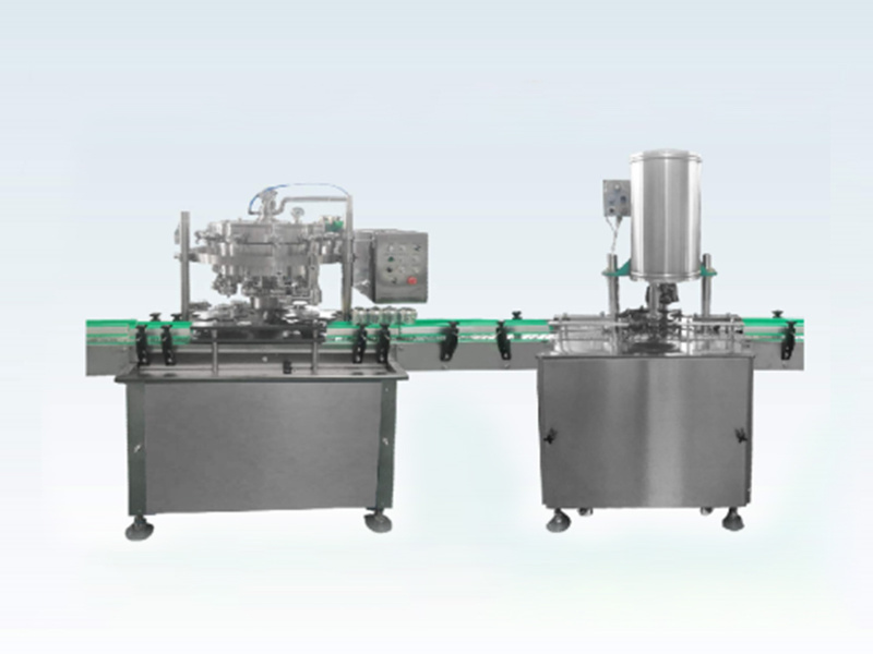 Metal can filling and sealing machine
