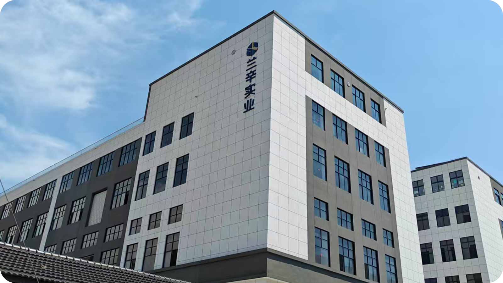 杭州U百特过滤器材有限公司兰辛R间净化装修项? title=