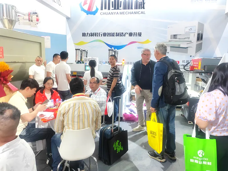 The 25th Shoes Expo Kaweah Exhibition Photos