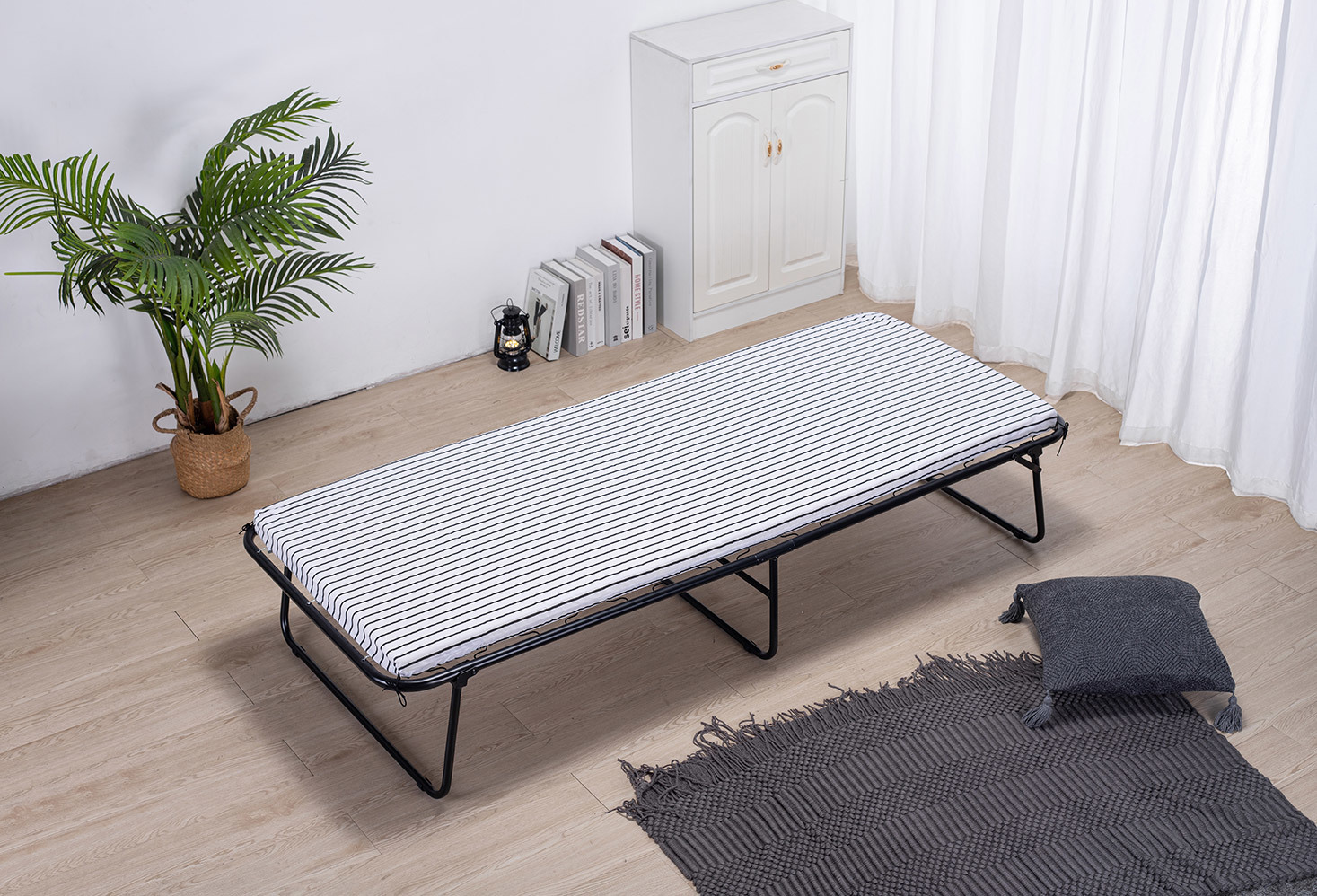 Folding bed