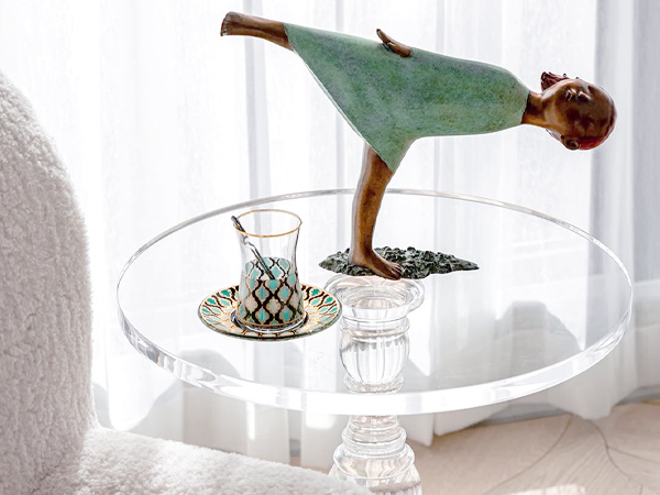 Acrylic table Acrylic table