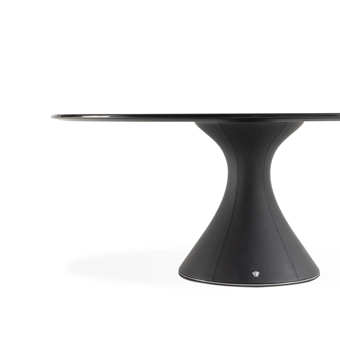 versace-home-discovery-table-leather-03.webp