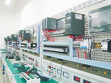 PLC、變頻器網(wǎng)絡(luò)實(shí)驗(yàn)實(shí)訓(xùn)室