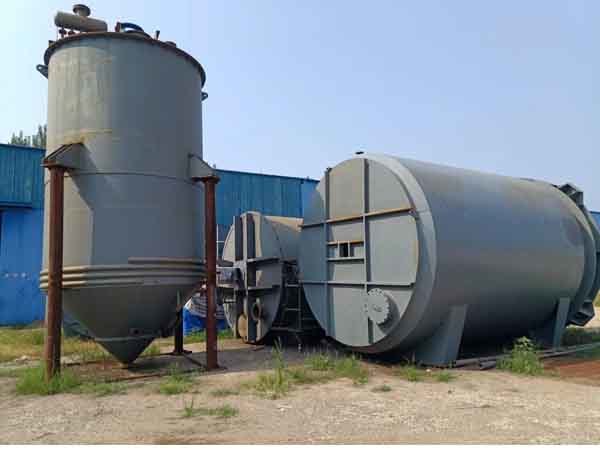 Asphalt melting equipment