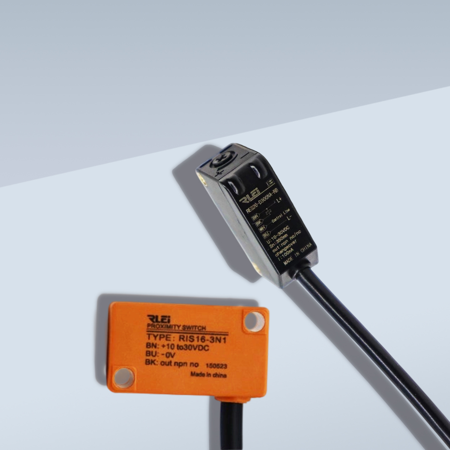 Square proximity switch
