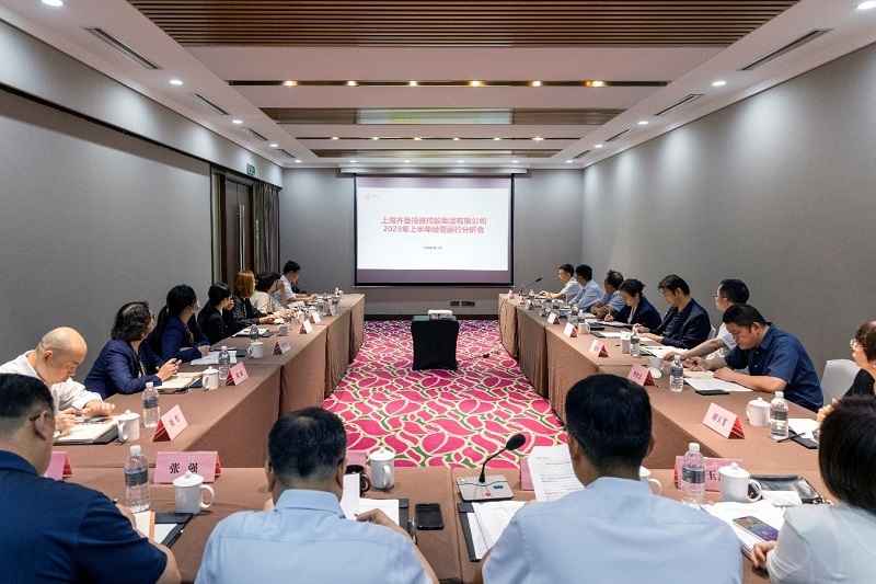 không vào được v9bet