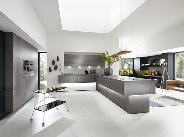 VIRSSON Drives Furniture Industry Innovation with Annual Production of 12,000 Cabinet Sets