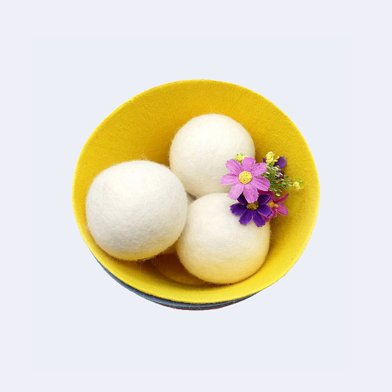 Wool desiccation ball