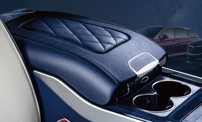 Replacing the car armrest box with it instantly transforms it into a "mobile cold drink bar"