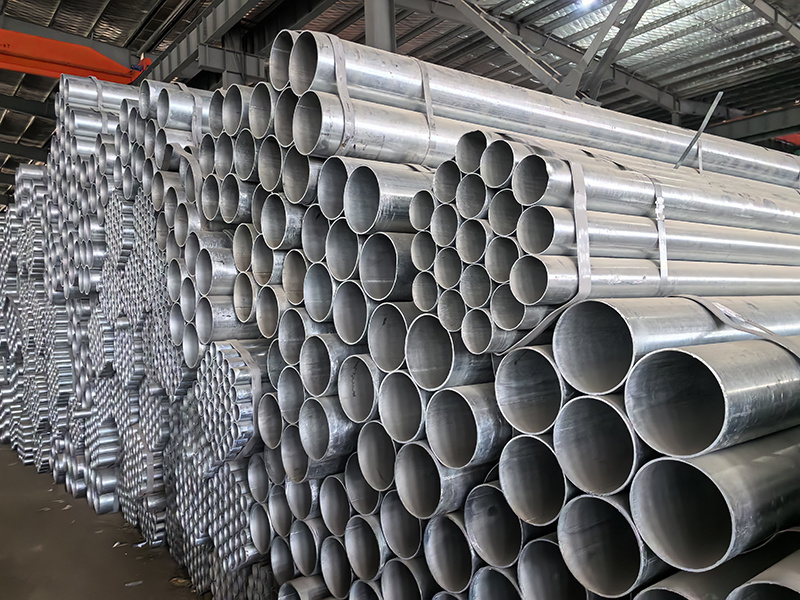 Galvanized welded pipe