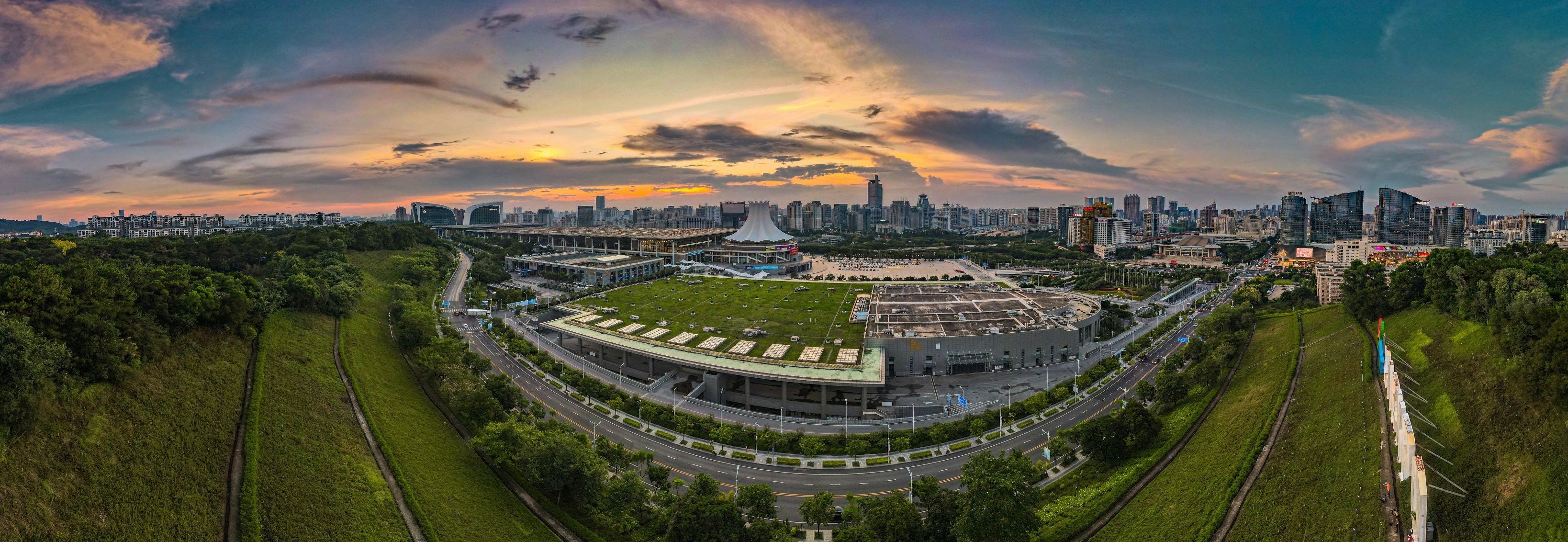 广西中医药大学赛恩斯新医药学院:启航新征程，壮美新广西