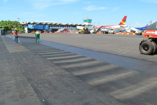 How does geogrid work