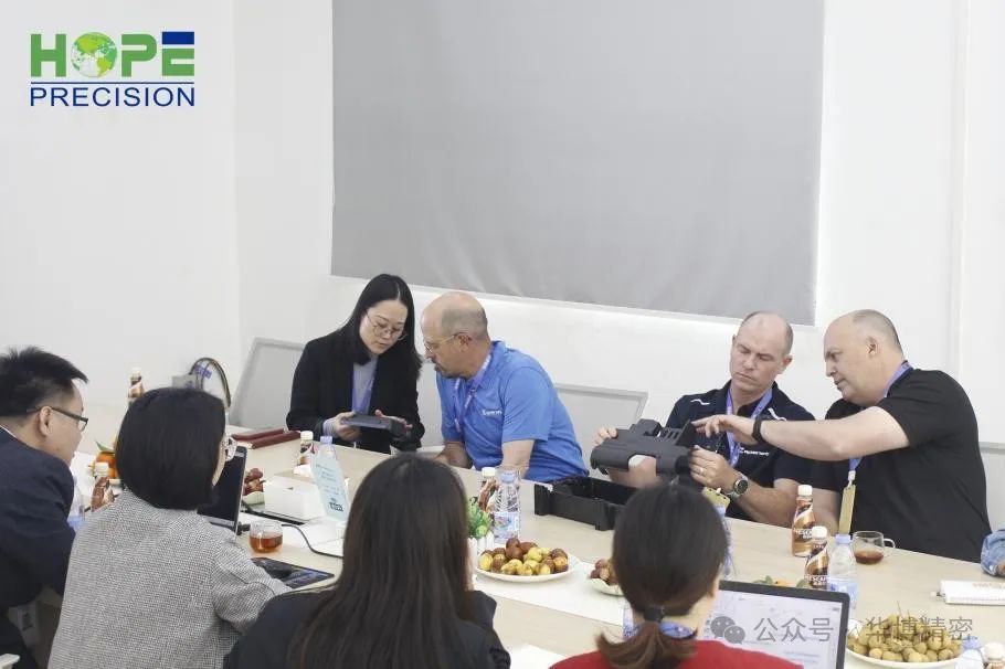 MAXWAY与SPN客户莅临华博精密，共鉴模塑专业实力