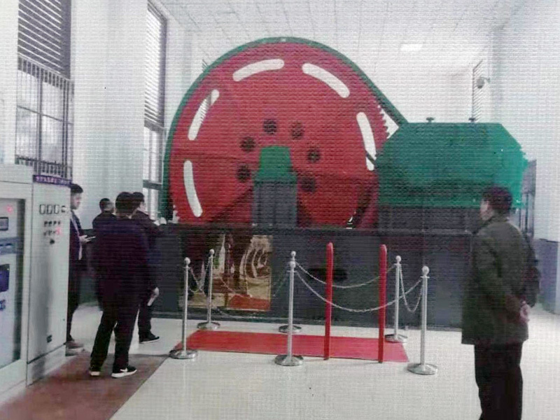 安裝在國家大（1）型水庫-響洪甸水庫“恒源”牌 QPG-2×3200KN-65m 固定卷揚式啟閉機