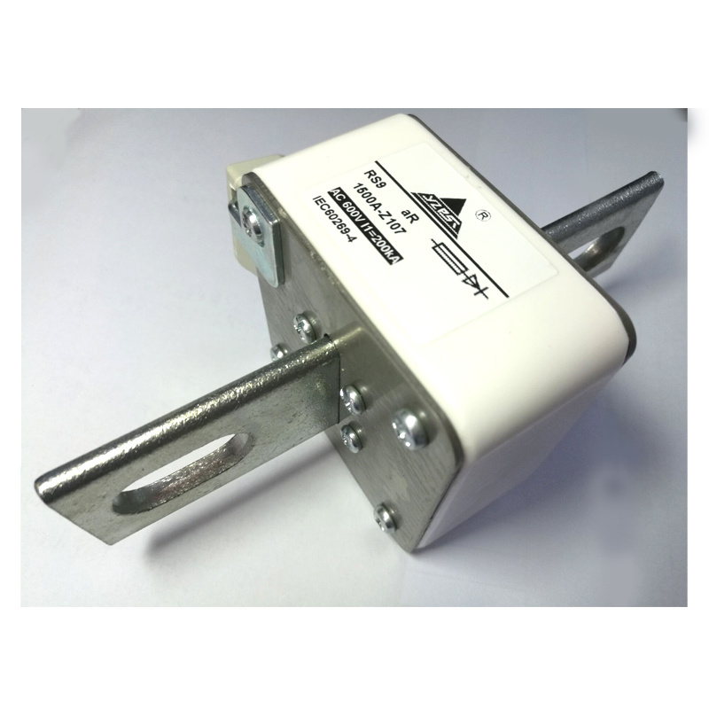 (RS9‐600V/1500A‐Z107)FUSE FOR THE PROTECTION OF SEMICONDUCTOR DEVICES