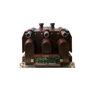 Voltage transformers for series ring main units
