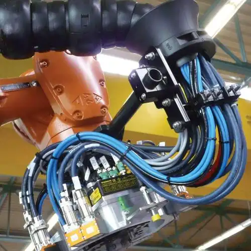 PUR para cables de cadena de arrastre