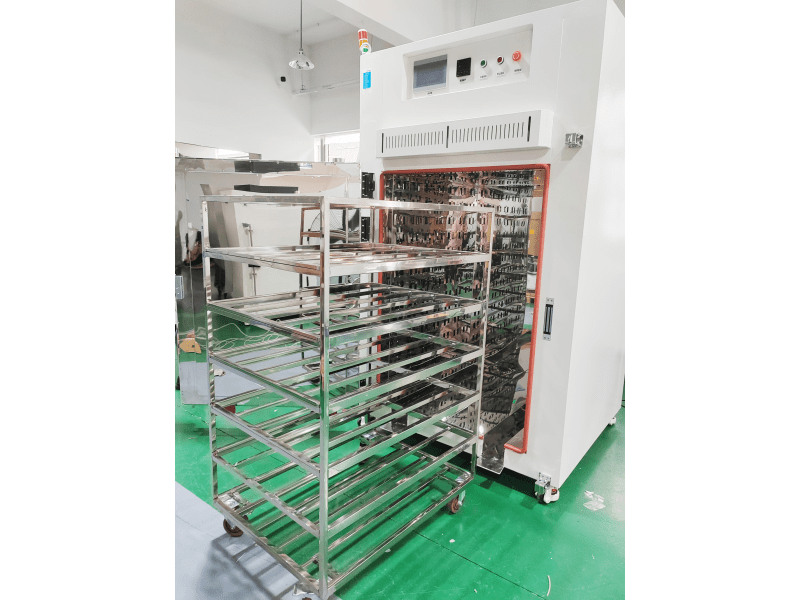 Intelligent track oven