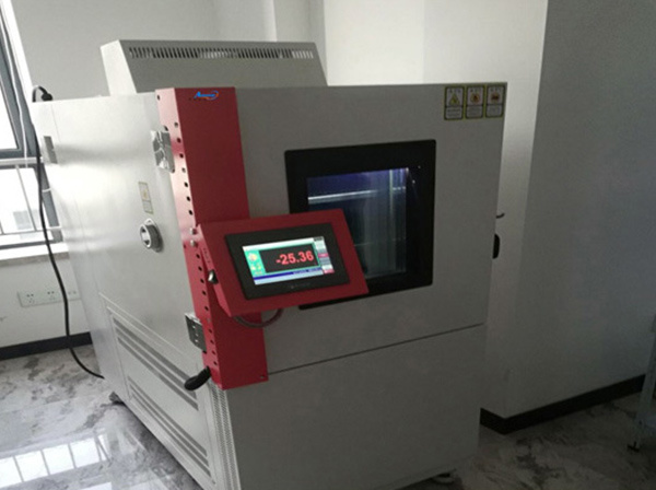 The difference between high and low temperature impact test chamber and rapid temperature change test chamber